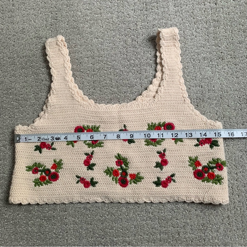 Cream Crochet Embroidered Floral Crop Bra Top Shirt Granny Core Fits XS - Picture 6 of 7